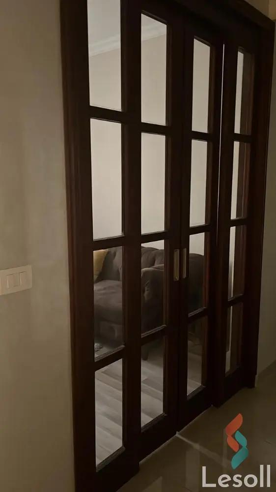 شقة للبيع بمساحة 225 متر و 3 غرف في التجمع الخامس القاهرة - صورة 2