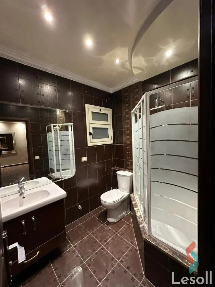 شقة للبيع بمساحة 200 متر و 3 غرف في التجمع الخامس القاهرة - صورة 3