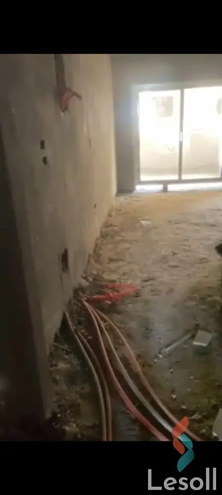 شقة للبيع بمساحة 150 متر و 3 غرف في التجمع الخامس القاهرة - صورة 4