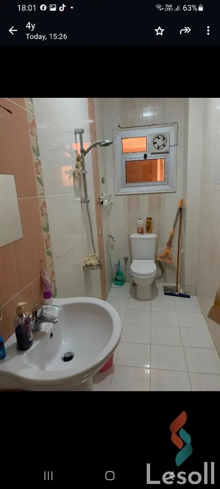 شقة للبيع بمساحة 200 متر و 3 غرف في التجمع الخامس القاهرة - صورة 4