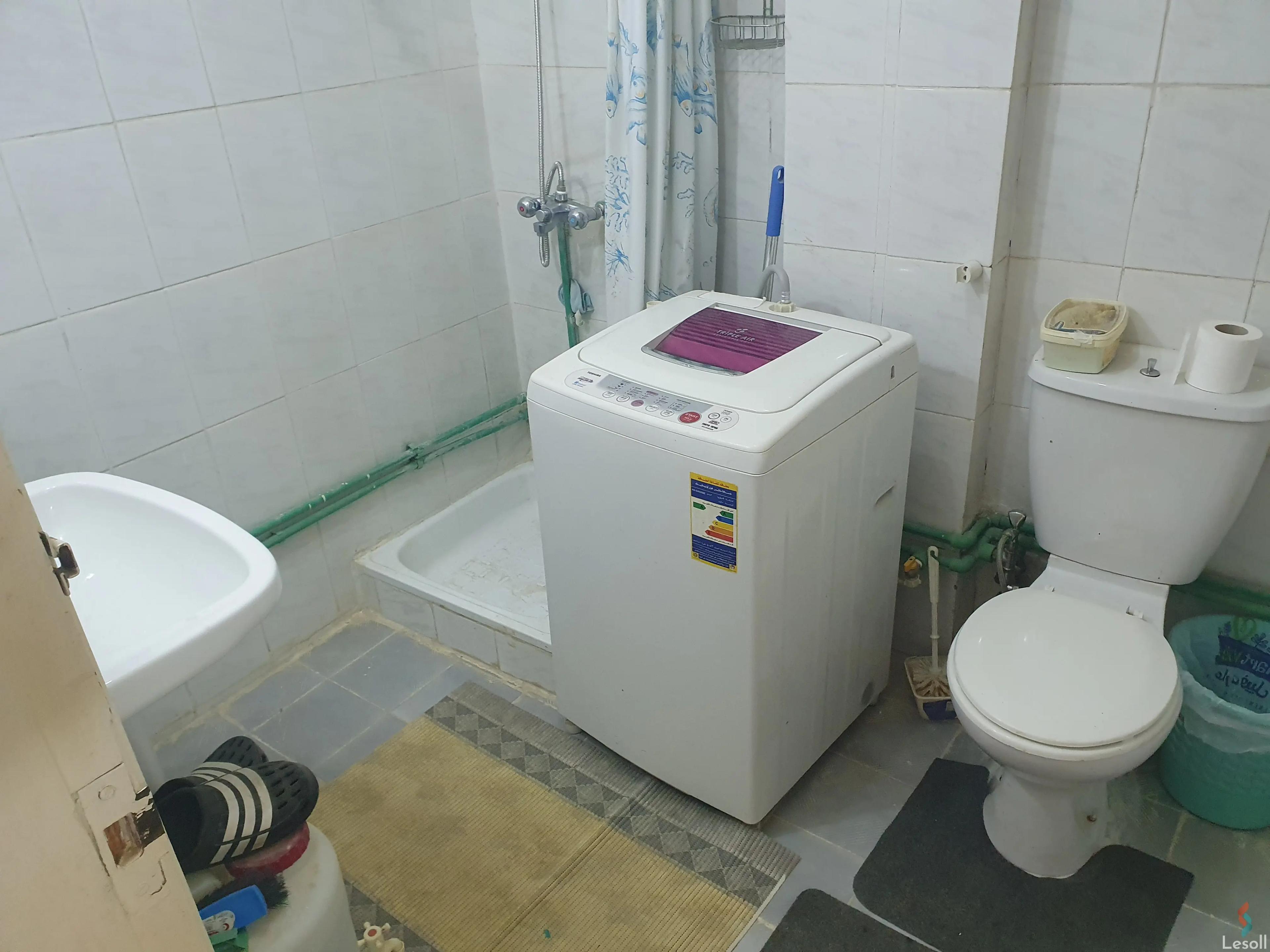 شقة للايجار الشهري بمساحة 60 متر و غرفة واحدة في العين السخنة السويس