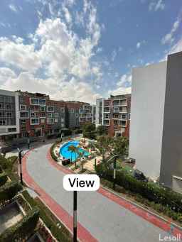 دوبلكس 211 متر للبيع في كمبوند امورادا + 51 متر جاردن استلام فوري تشطيب كامل "سوبر ديلوكس"