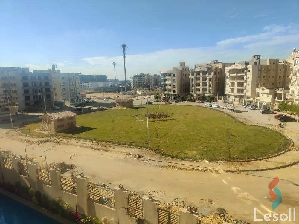 شقة للبيع بمساحة 215 متر و 3 غرف في التجمع الخامس القاهرة - صورة 2