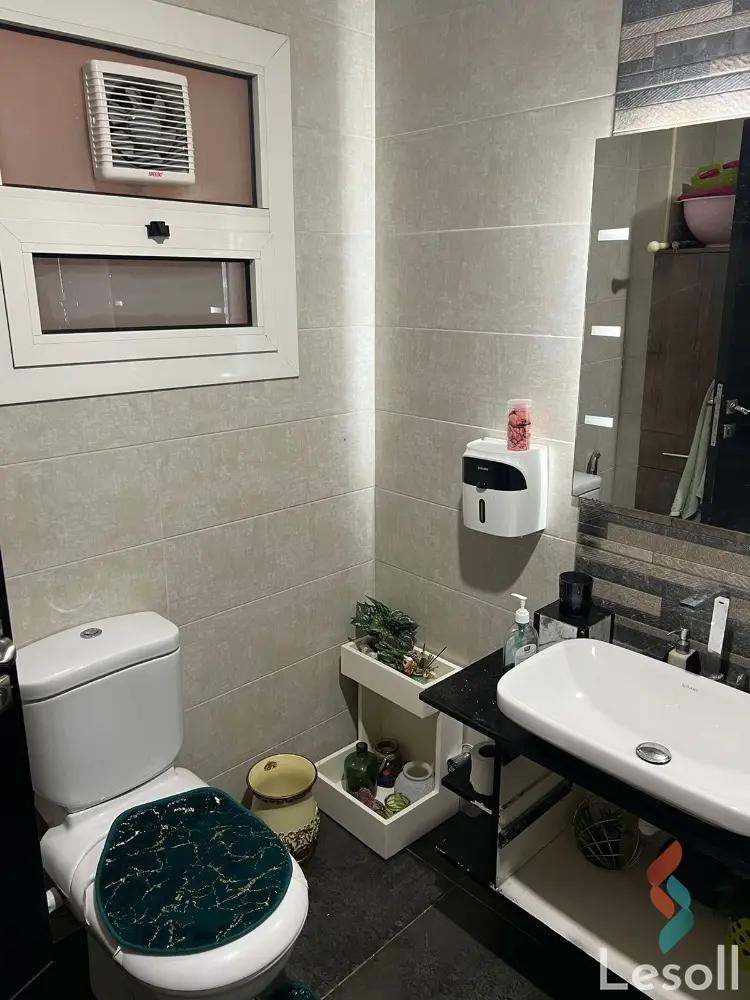 شقة للبيع بمساحة 215 متر و 3 غرف في التجمع الخامس القاهرة - صورة 3