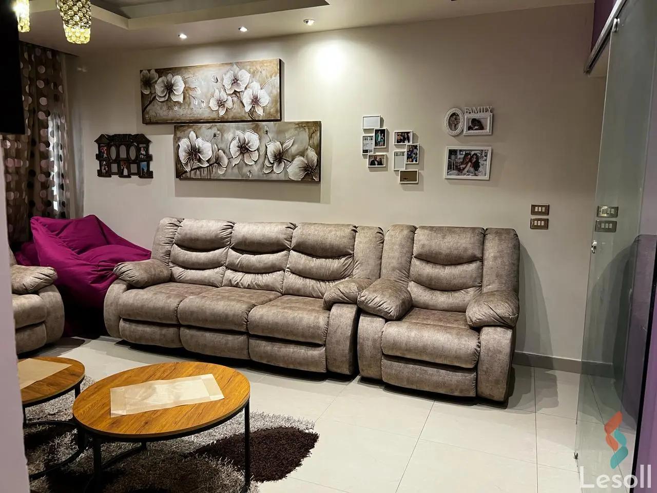 شقة للبيع بمساحة 400 متر و 4 غرف في مدينة نصر القاهرة