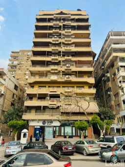 شقه للبيع في عباس العقاد ٤٠٠ متر