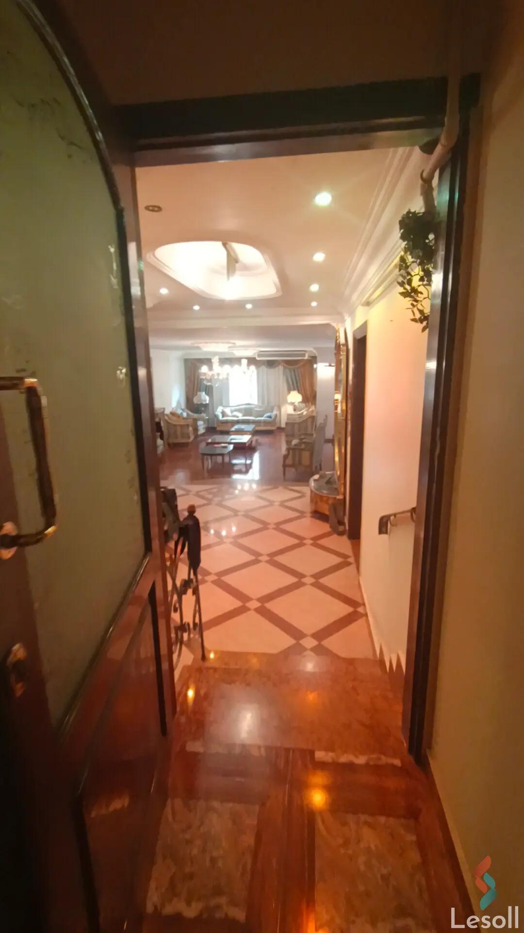Apartment for sale with an data.area 250 meters and 4 data.rooms in Nasr City Cairo - Image 2