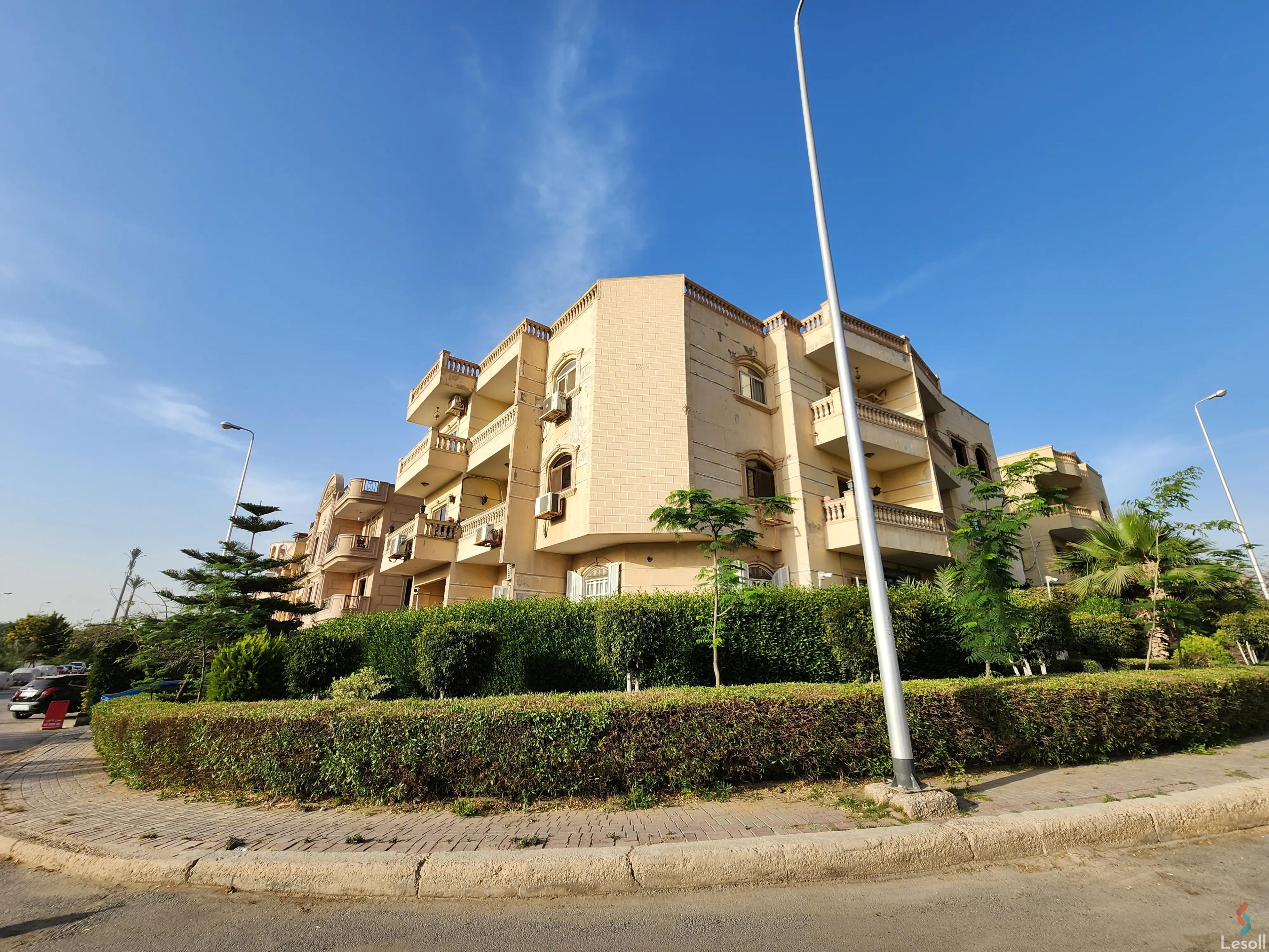 Apartment for sale with an data.area 200 meters and 3 data.rooms in New Cairo Cairo Apartment for sale with an data.area 200 meters and 3 data.rooms in New Cairo Cairo