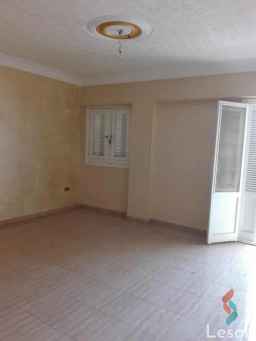 شقة للبيع بزهراء عين شمس قريبه من محطه عين شمس مترو الخط الأول