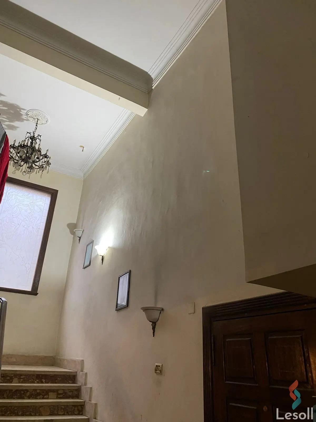 Duplex for sale with an data.area 500 meters and 5 data.rooms in Manyal Cairo