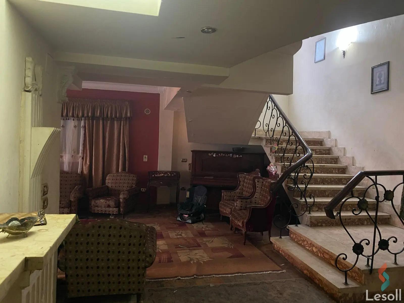 Duplex for sale with an data.area 500 meters and 5 data.rooms in Manyal Cairo