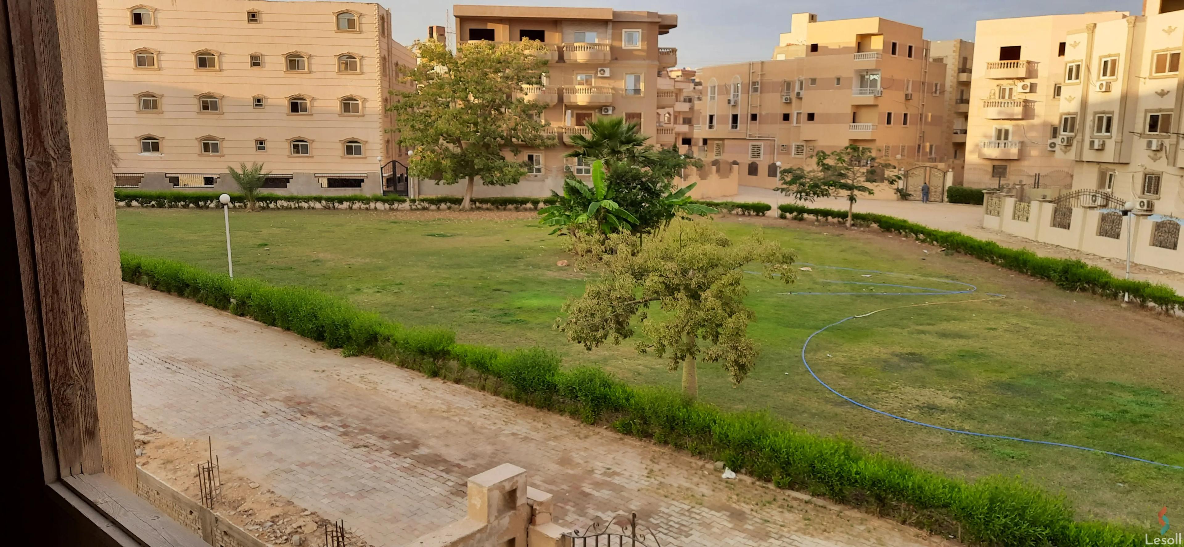 شقة للبيع بمساحة 275 متر و 4 غرف في 6 اكتوبر الجيزة - صورة 2