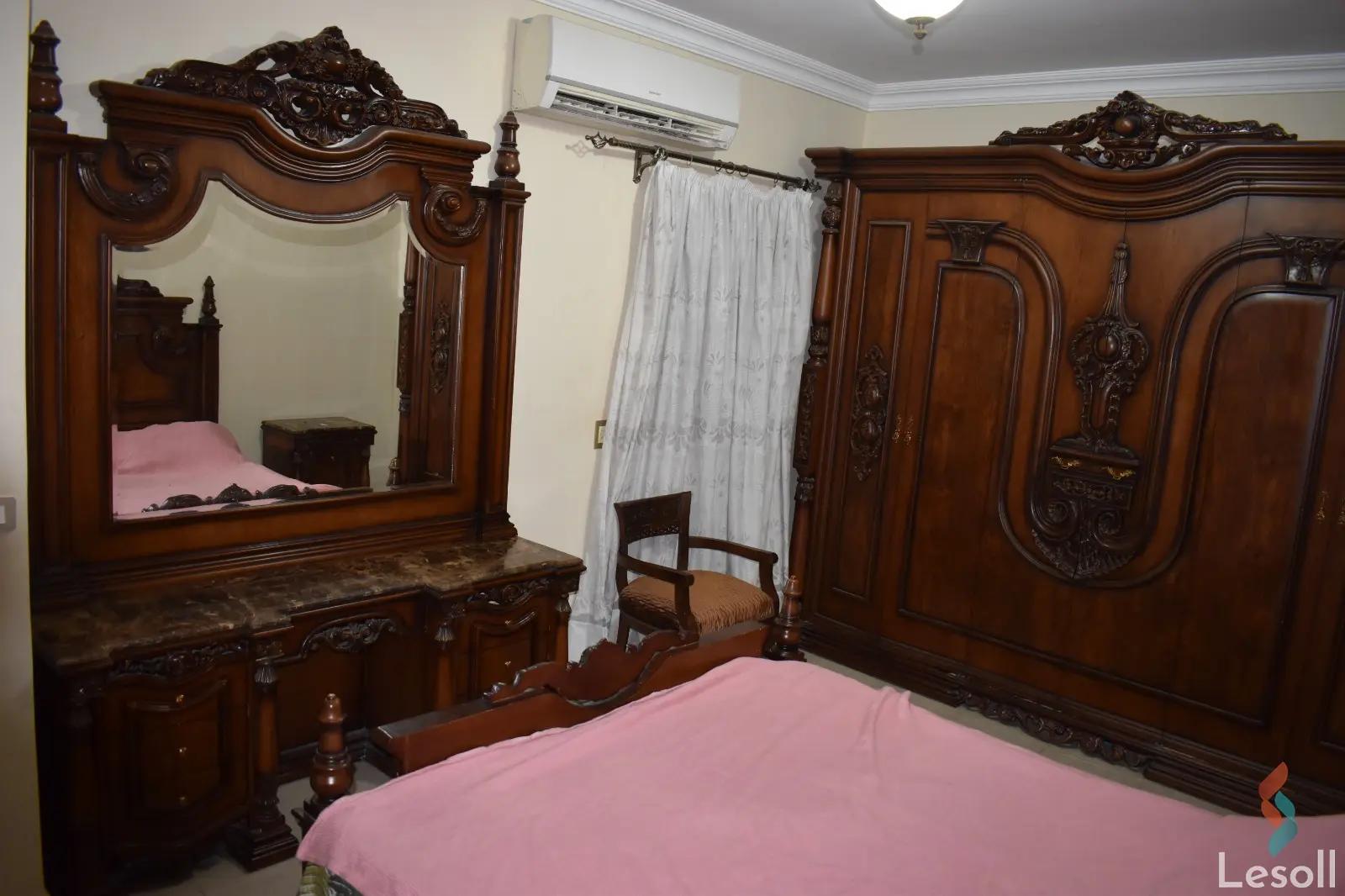 شقة للبيع بمساحة 160 متر و 3 غرف في المقطم القاهرة - صورة 2