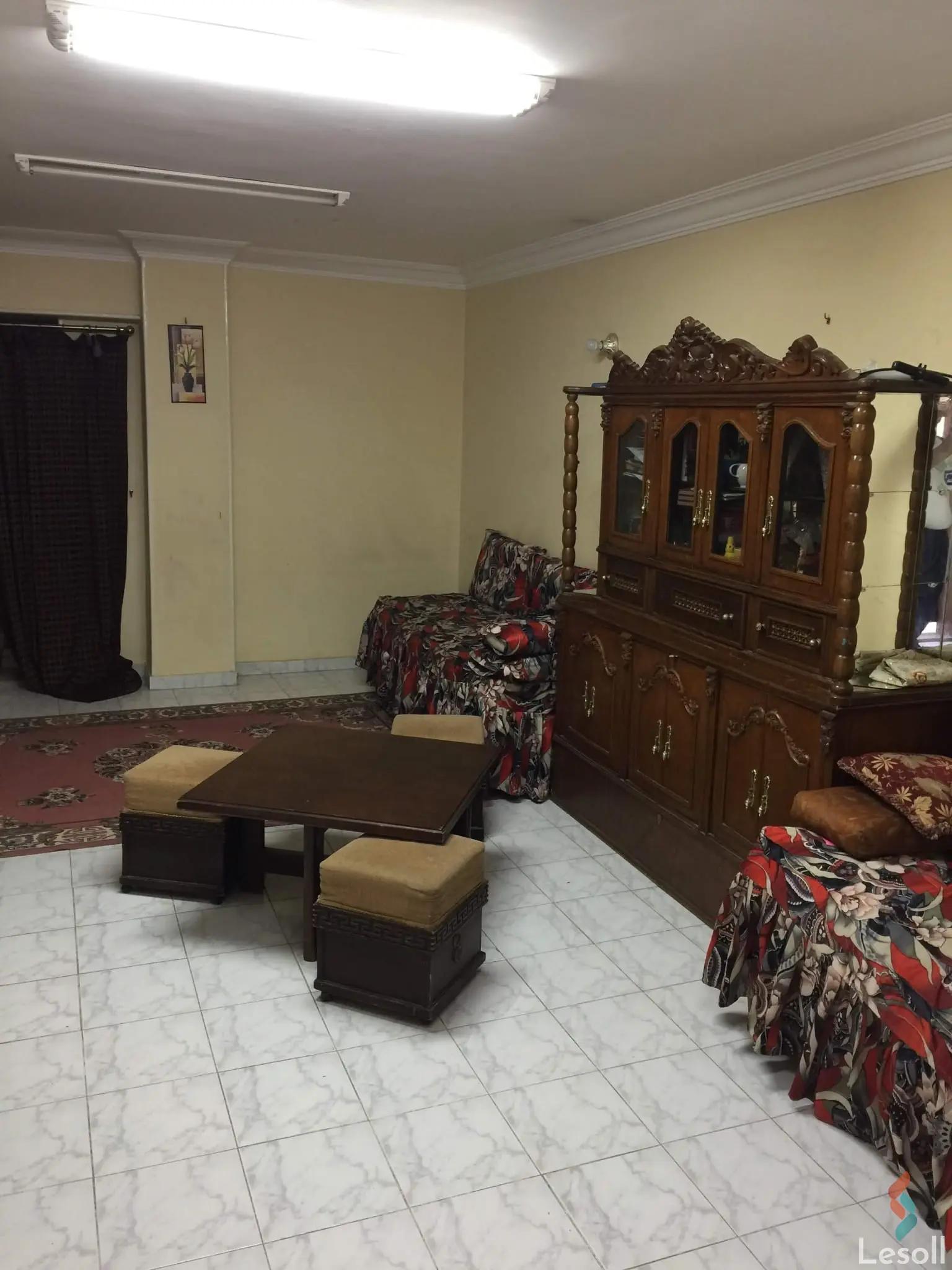 شقة للبيع بمساحة 200 متر و 4 غرف في المقطم القاهرة - صورة 4