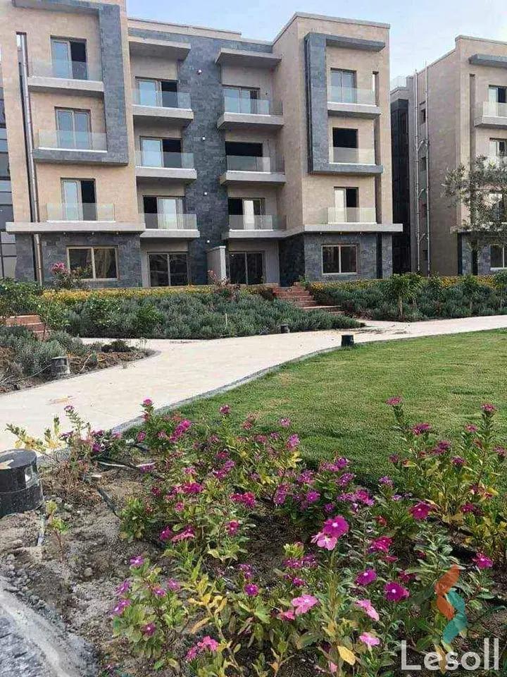 شقة للبيع بمساحة 160 متر و 3 غرف في التجمع الخامس القاهرة - صورة 3