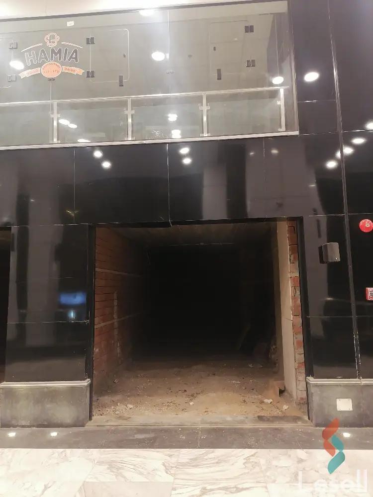 Retail for monthly rent with an data.area of 62 meters in Maadi Cairo