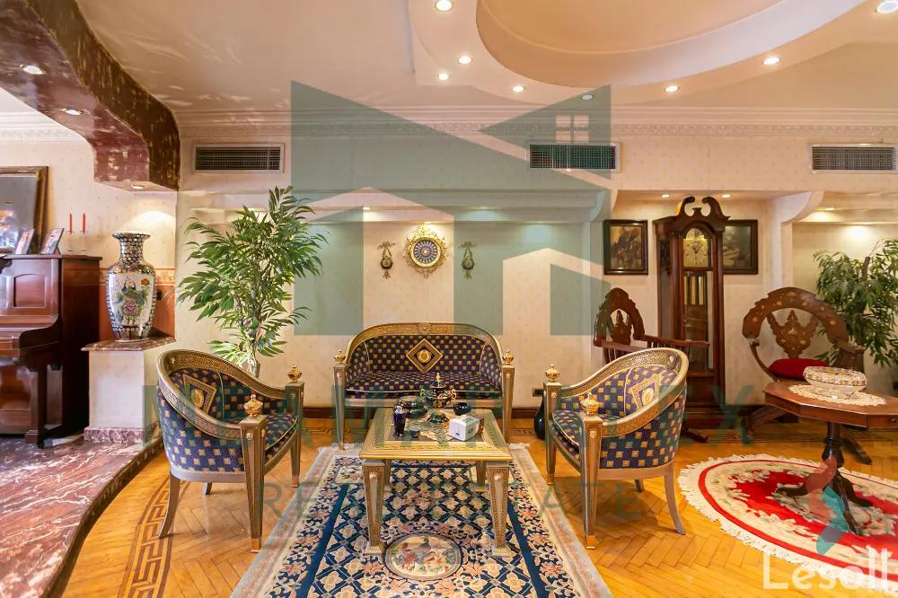 Apartment for sale with an data.area 300 meters and 3 data.rooms in Boulkly Alexandria