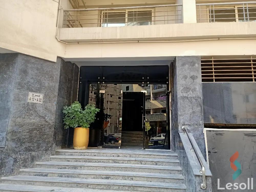 Apartment for sale with an data.area 235 meters and 4 data.rooms in Maadi Cairo - Image 4