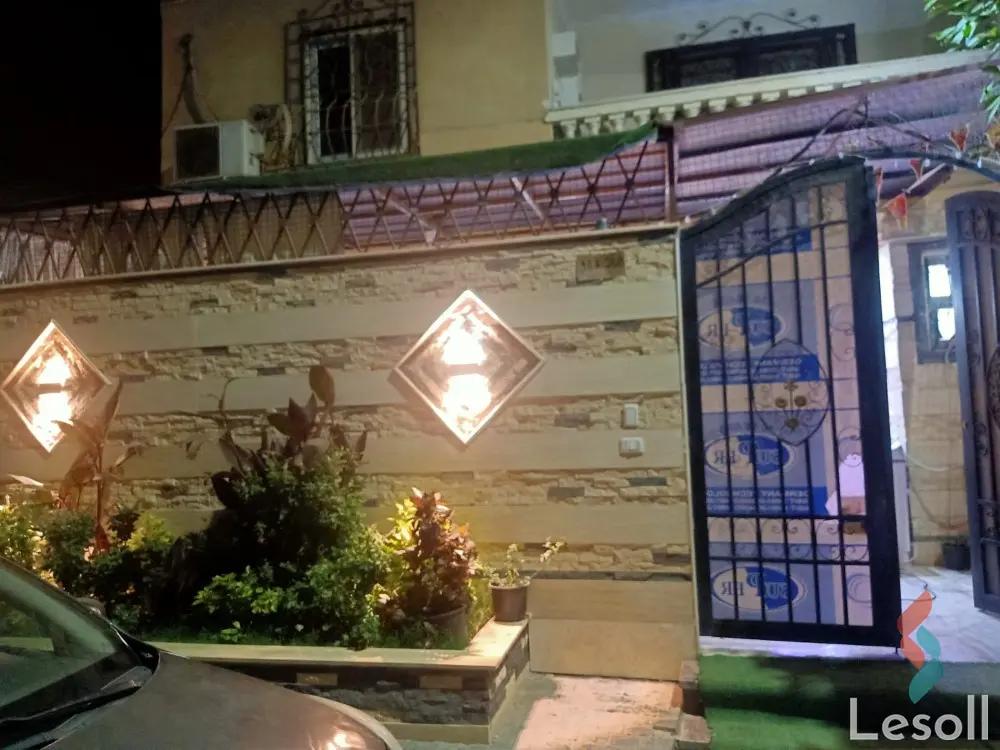 Apartment with garden for sale with an data.area 175 meters and 3 data.rooms in Hadayek Alahram Giza