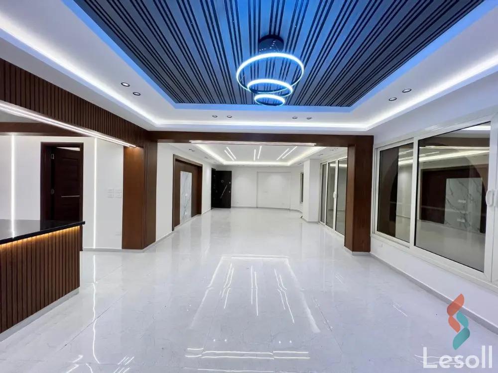 شقة للبيع بمساحة 270 متر و 4 غرف في المهندسين الجيزة شقة للبيع بمساحة 270 متر و 4 غرف في المهندسين الجيزة