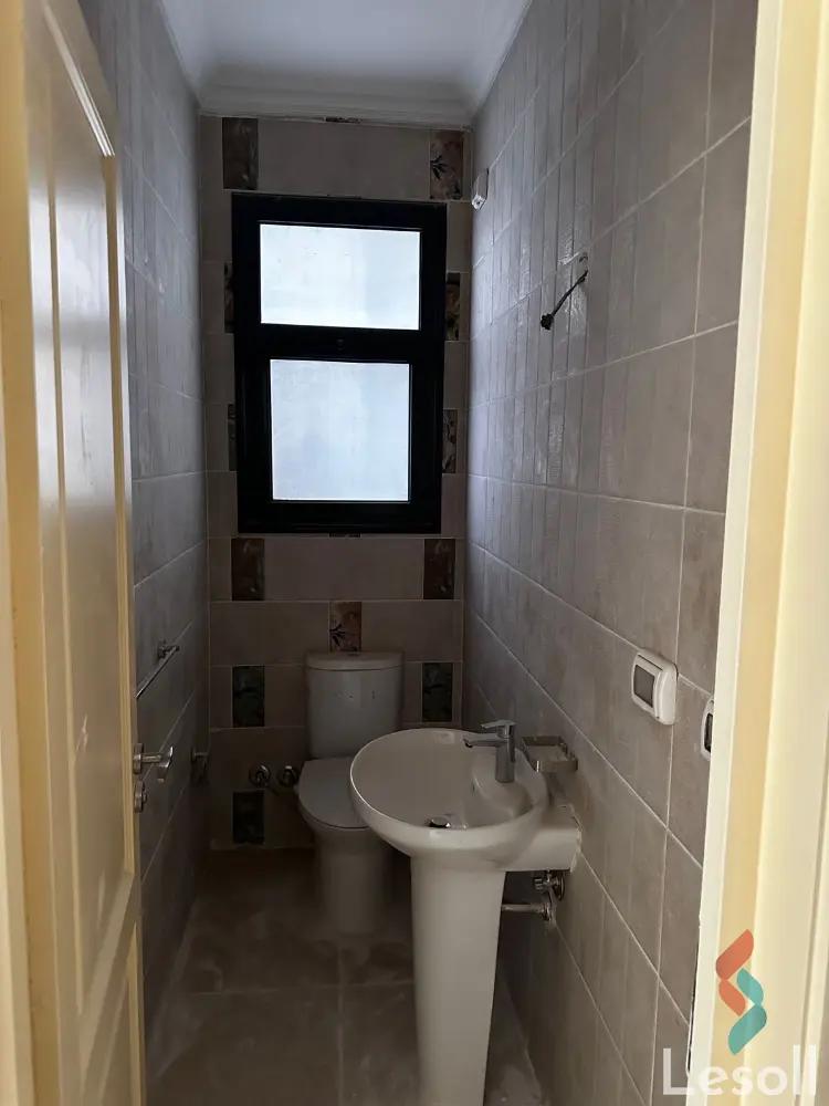 Apartment for yearly rent with an data.area 161 meters and 3 rooms in Capital New Cairo