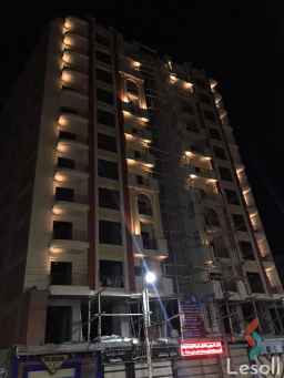 شقة للبيع مساحتها 192 متر ع الطوب الاحمر ، طابق سادس