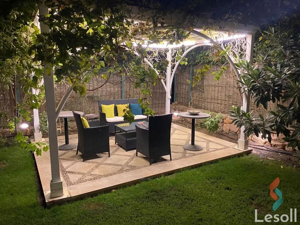 Villa for yearly rent with an data.area 350 meters and 4 rooms in New Cairo Cairo