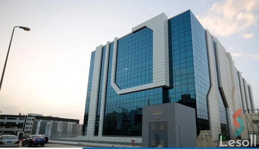 Retail for monthly rent with an data.area of 100 meters in 5th Settlement Cairo