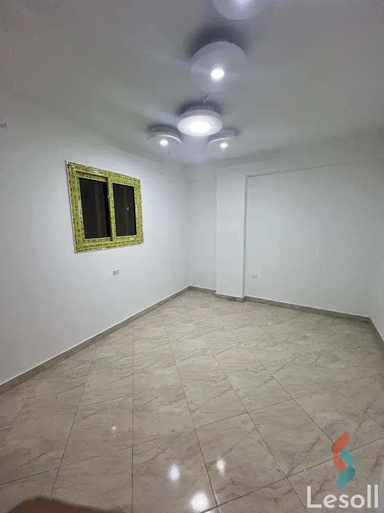 Apartment for sale with an data.area 135 meters and 3 data.rooms in Haram Giza - Image 4