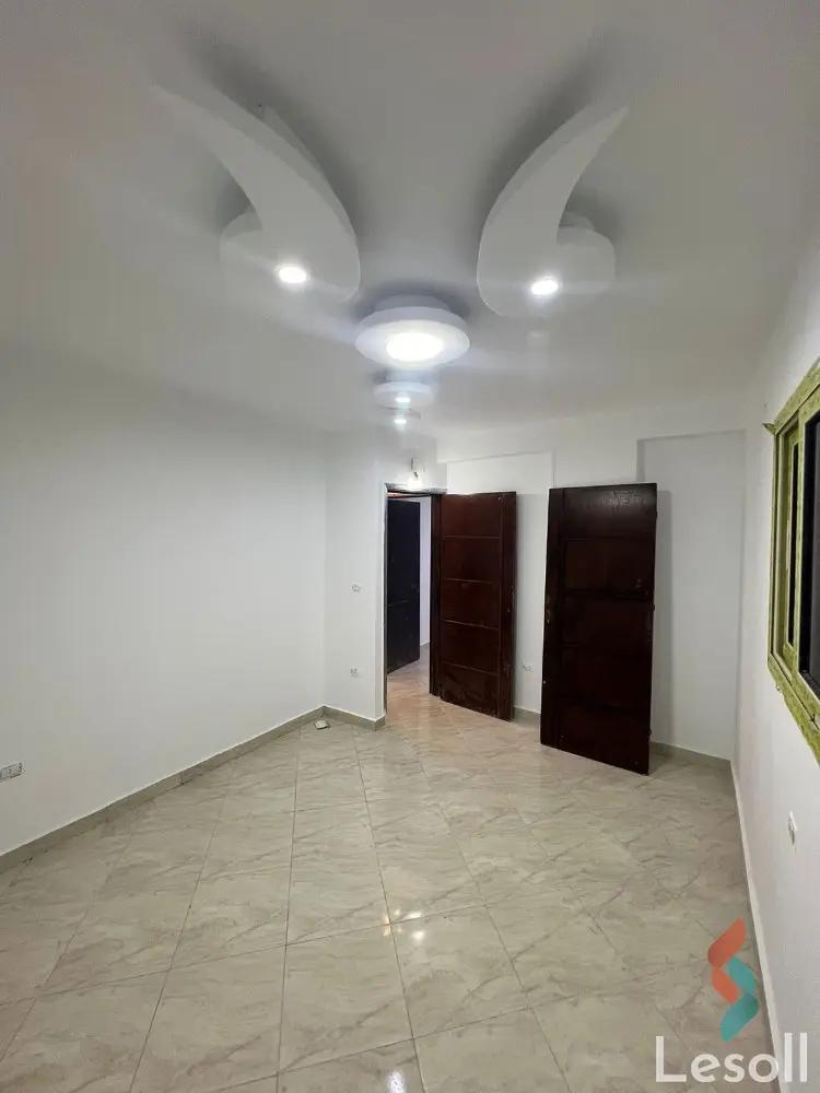Apartment for sale with an data.area 135 meters and 3 data.rooms in Haram Giza - Image 3