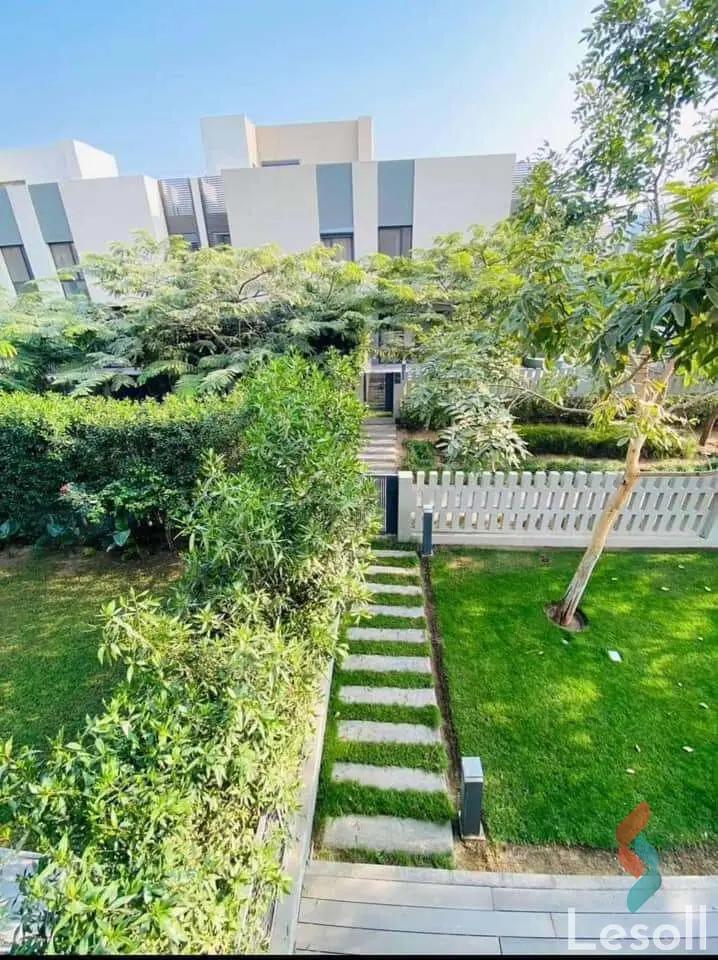 دوبلكس للبيع بمساحة 275 متر و 4 غرف في مدينة الشروق القاهرة