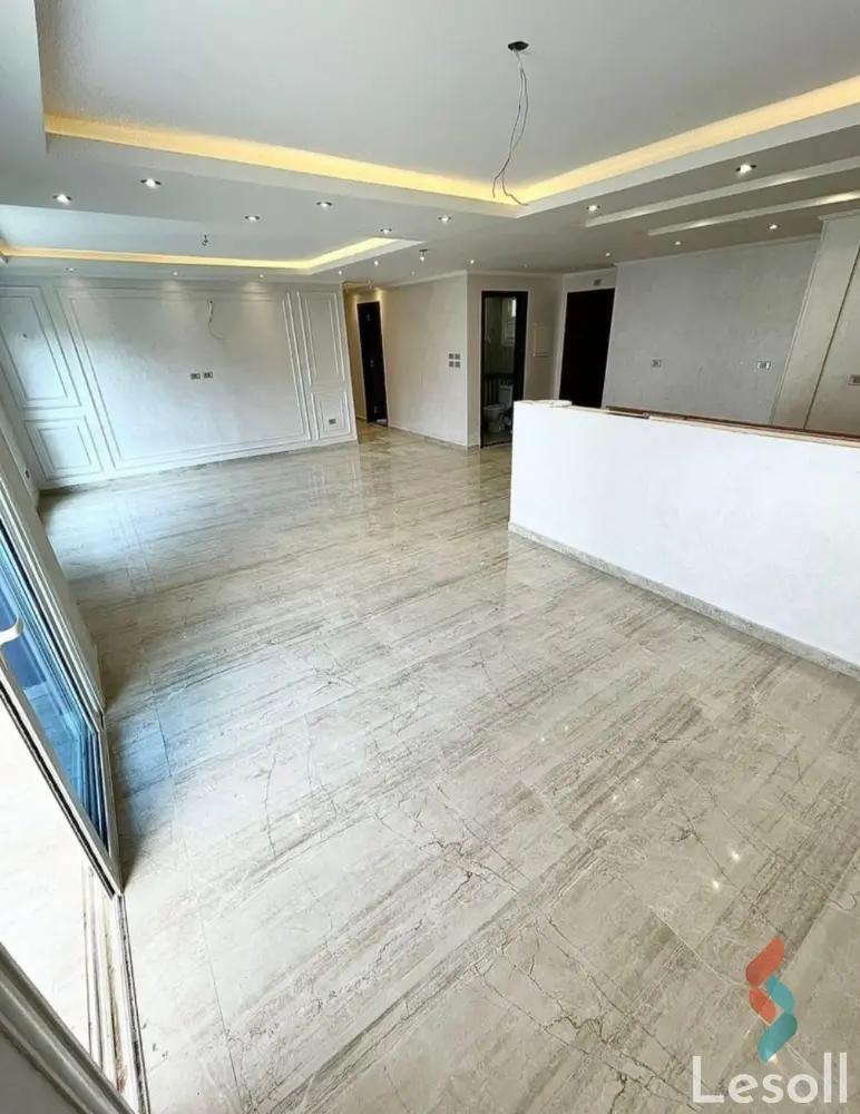 شقة للبيع بمساحة 190 متر و 4 غرف في التجمع الخامس القاهرة - صورة 3