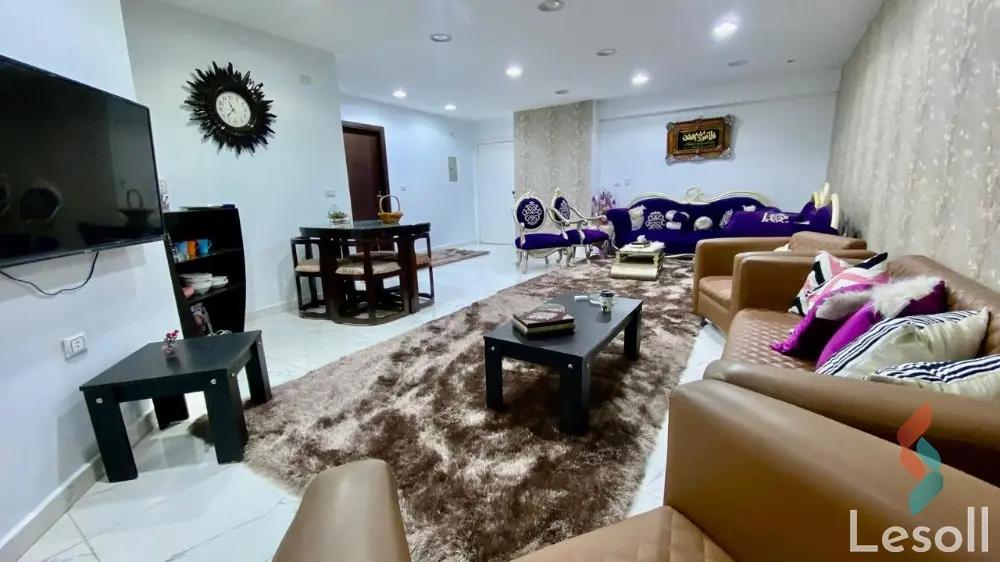 شقة للايجار اليومي بمساحة 165 متر و 3 غرف في المعادى القاهرة - صورة 2