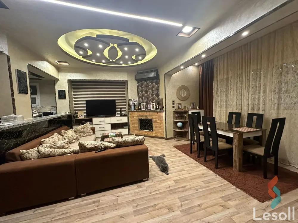 Villa for sale with an data.area 200 meters and 6 data.rooms in Hurghada Red Sea