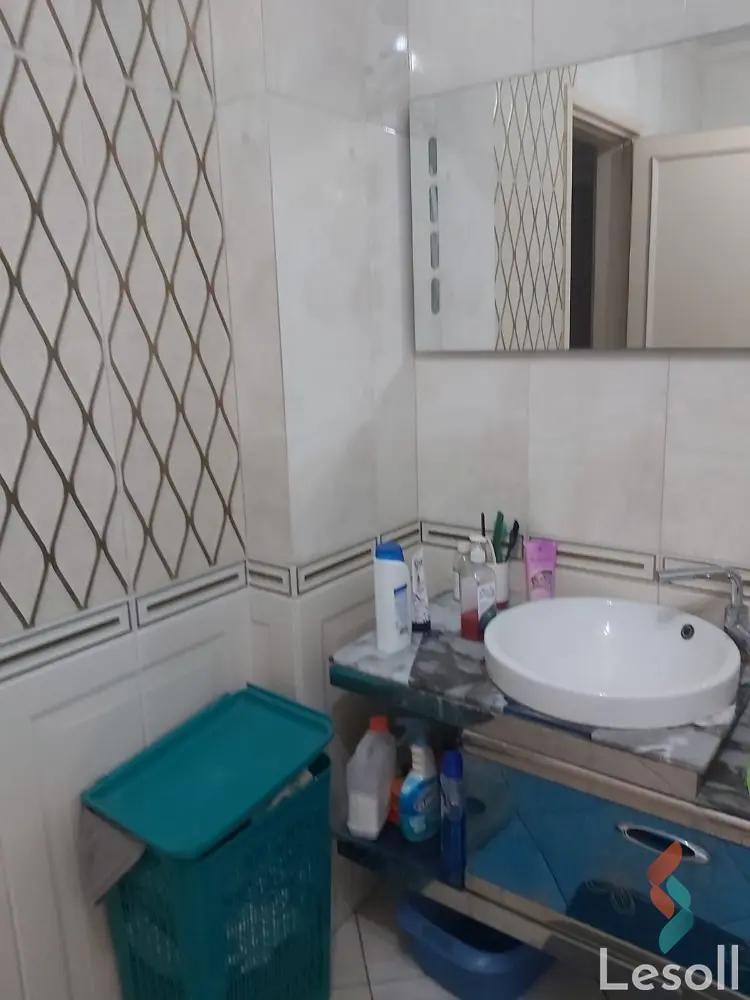 Apartment for sale with an data.area 270 meters and 5 data.rooms in Nasr City Cairo - Image 4