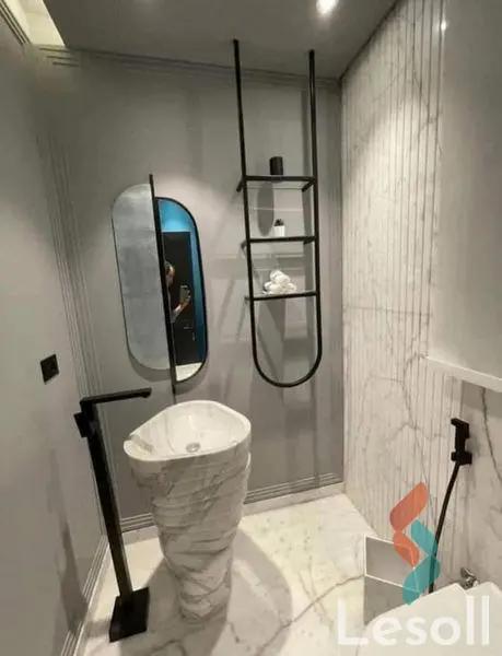 Apartment for sale with an data.area 195 meters and 3 data.rooms in October 6 Giza - Image 3