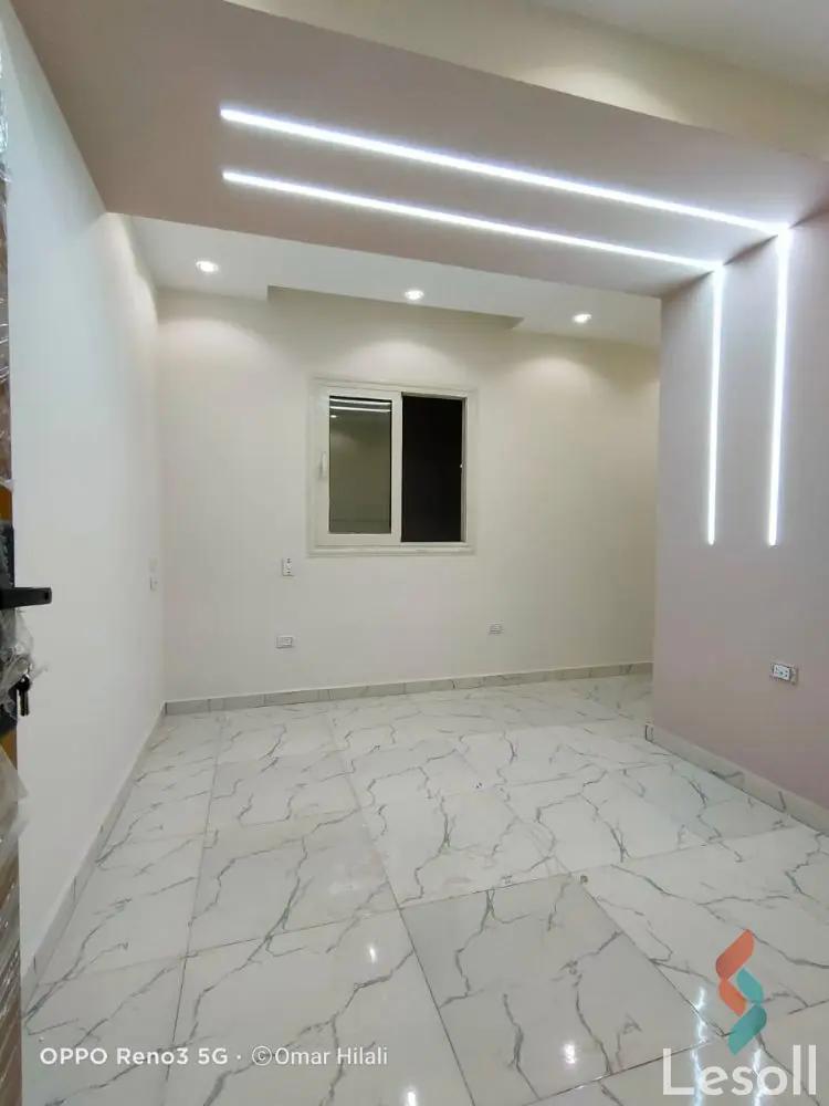 شقة بحديقة للبيع بمساحة 130 متر و 3 غرف في حدائق الأهرام الجيزة