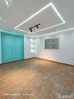 شقة للبيع 190متر واجهه جنب النادى والمول مباشرة وجميع الخدمات البوابة الرابعة حدائق الاهرام