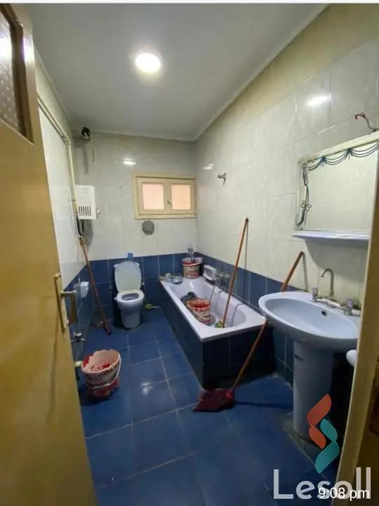 Apartment for sale with an data.area 155 meters and 3 data.rooms in Mohandessin Giza - Image 3