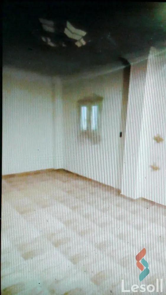 Apartment with garden for sale with an data.area 150.5 meters and 3 data.rooms in Zagazig Sharkia