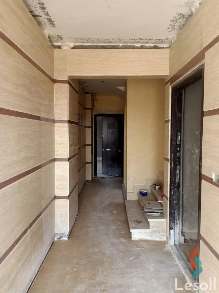 Villa for sale with an data.area 500 meters and 1 room in Obour Qaliubiya