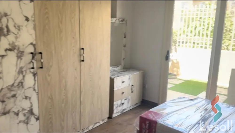 شقة بحديقة للايجار الشهري بمساحة 180 متر و 3 غرف في التجمع الاول القاهرة