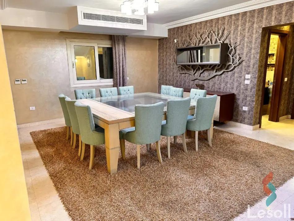 Villa for sale with an data.area 10,000 meters and 8 data.rooms in Cheikh Zayed Giza - Image 2