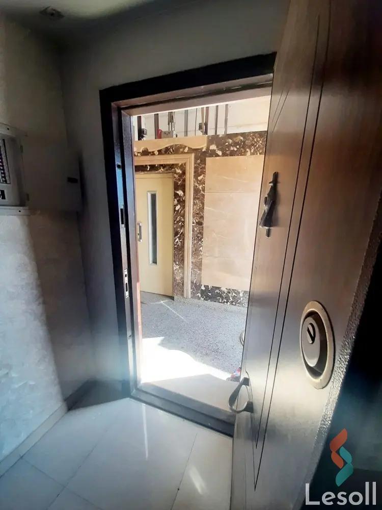 شقة للايجار اليومي بمساحة 250 متر و 3 غرف في المهندسين الجيزة - صورة 3