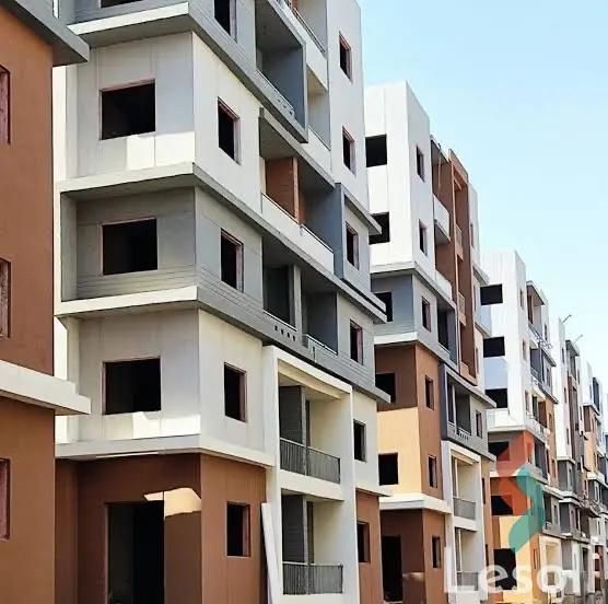 شقة بحديقة للبيع بمساحة 140 متر و 3 غرف في حدائق اكتوبر الجيزة