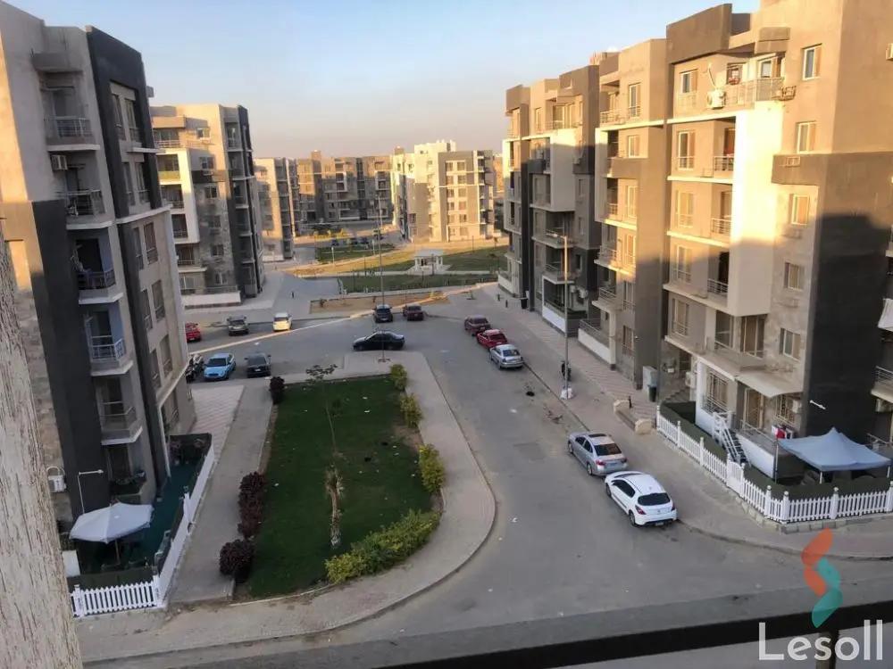 شقة للبيع بمساحة 150 متر و 3 غرف في التجمع الخامس القاهرة - صورة 3