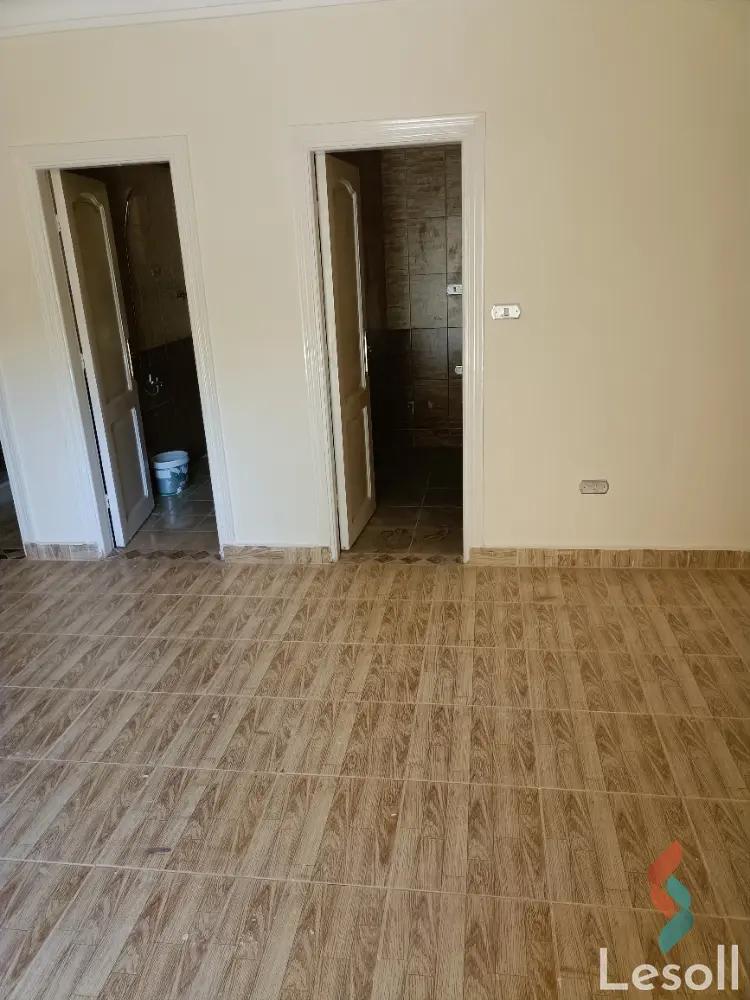 فيلا للبيع بمساحة 220 متر و 5 غرف في الساحل الشمالي الاسكندرية