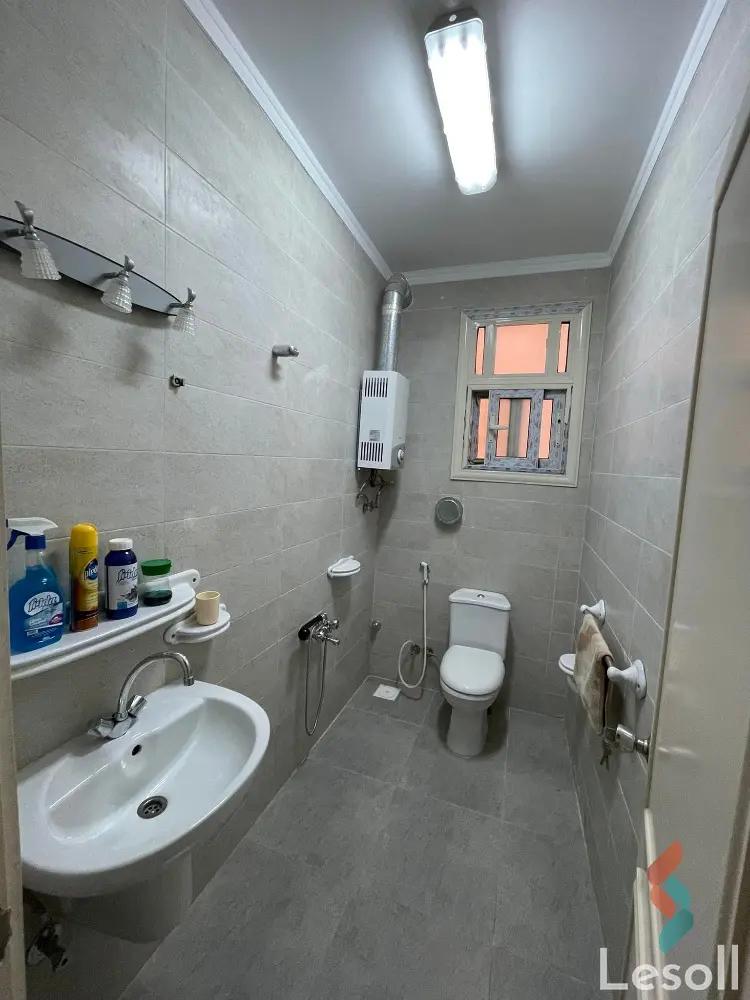 شقة للبيع بمساحة 230 متر و 3 غرف في السادس من أكتوبر الجيزة - صورة 2