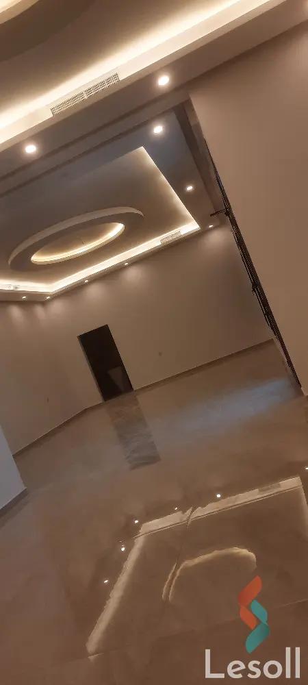 شقق فندقية للايجار السنوي بمساحة 150 متر و 3 غرف في باب شرق الاسكندرية