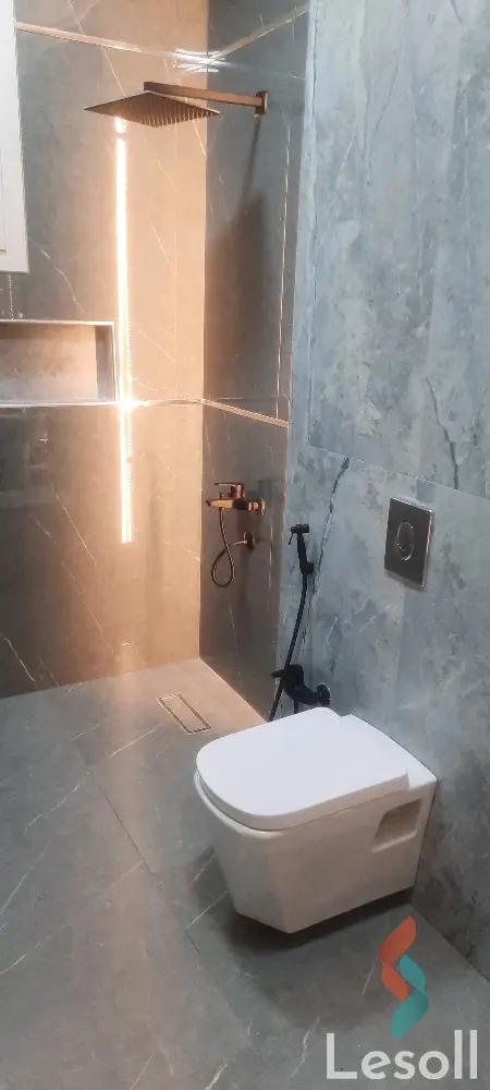 شقق فندقية للايجار السنوي بمساحة 150 متر و 3 غرف في باب شرق الاسكندرية